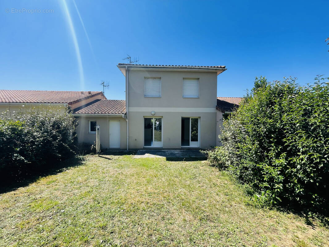 Maison à VOUNEUIL-SOUS-BIARD