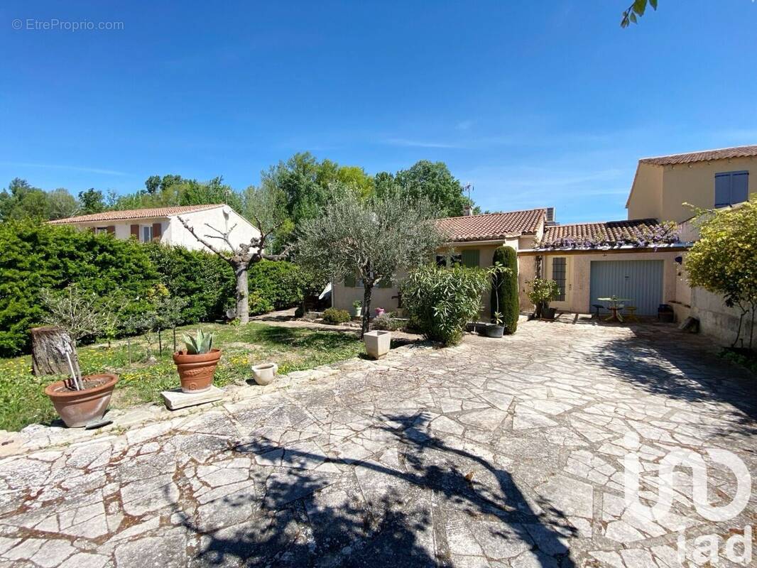 Photo 1 - Maison à ROBION