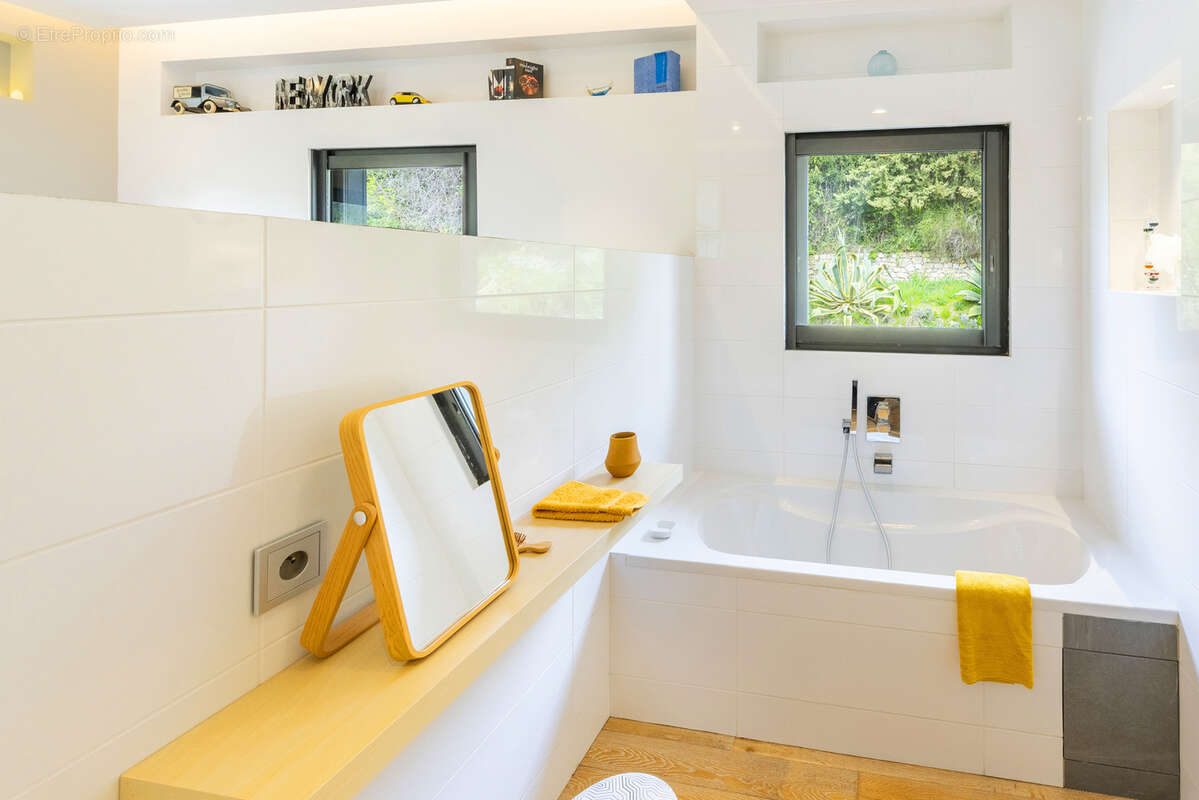 Maison à MOUGINS