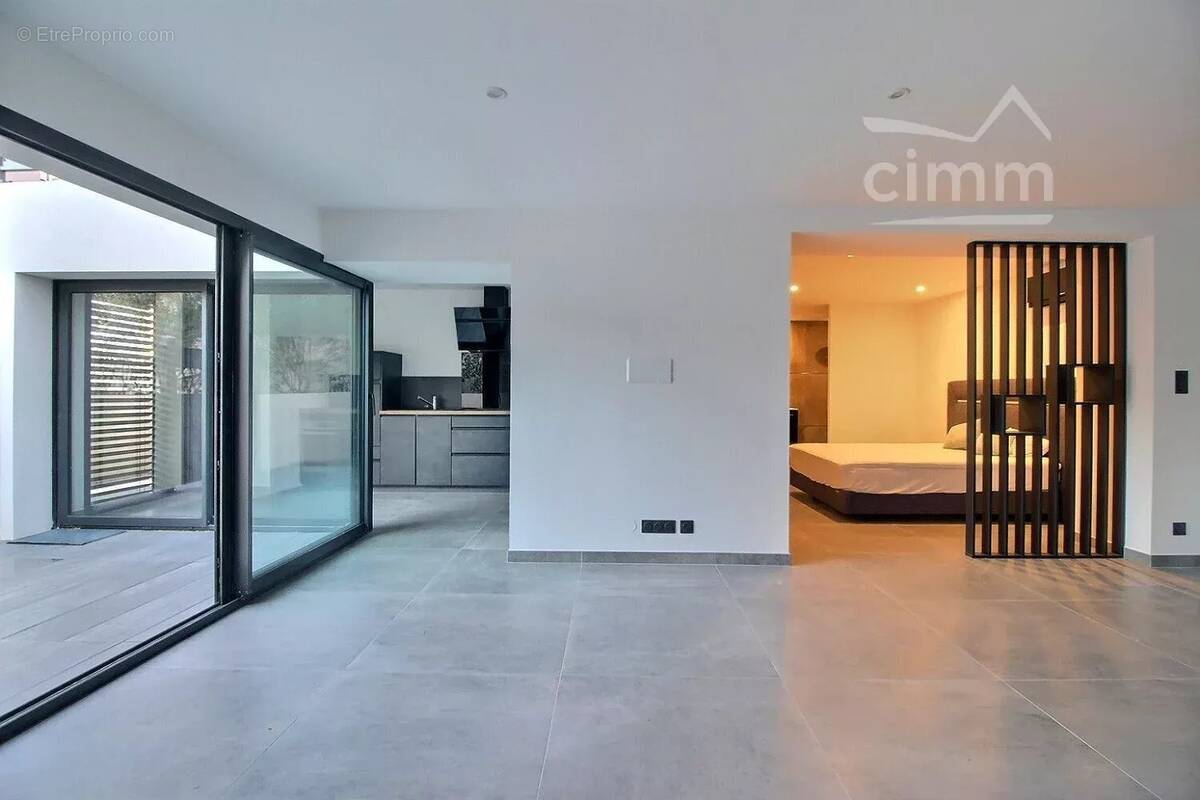 Appartement à GIGNAC