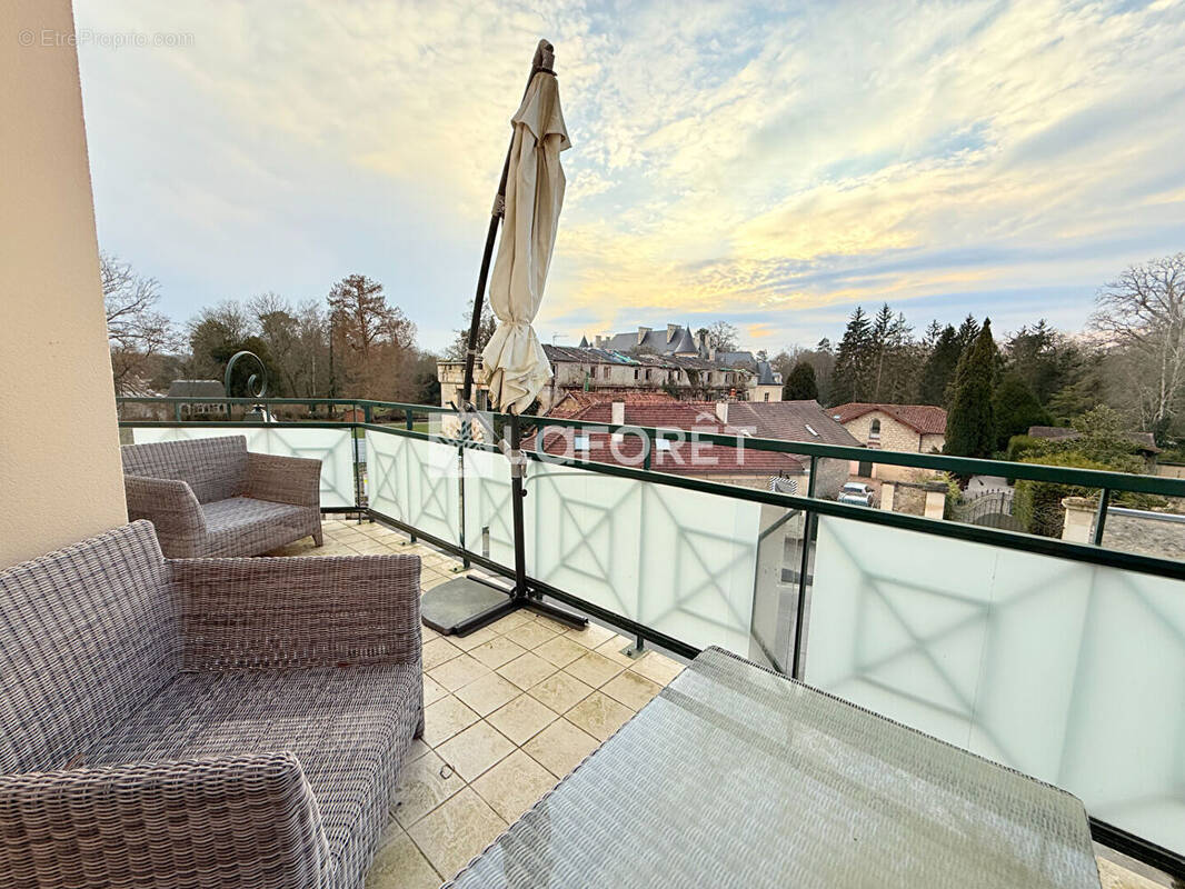 Appartement à LAMORLAYE