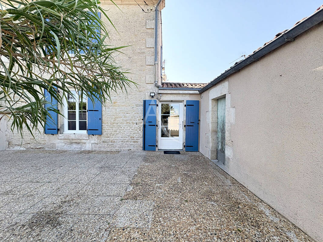Maison à VELLUIRE