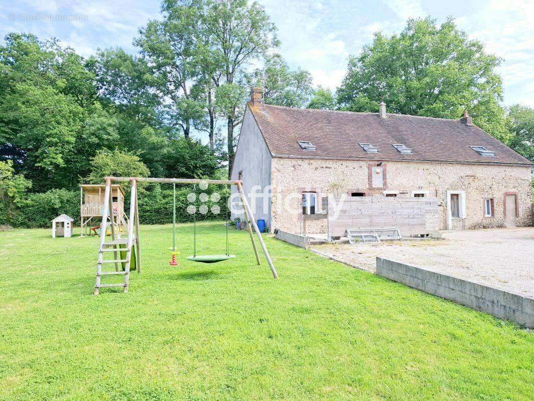 Maison à LA LOUPE