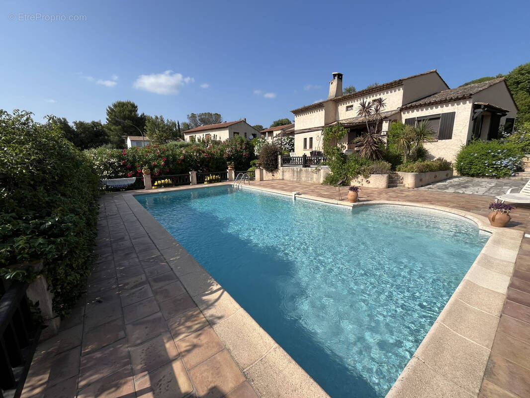 Maison à FREJUS