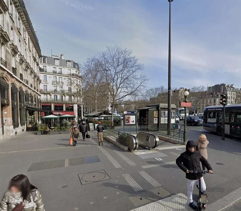 Commerce à PARIS-3E