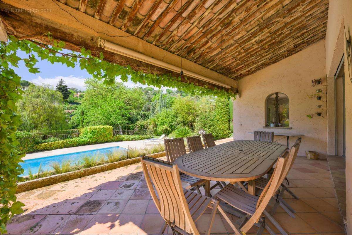 Maison à MOUGINS