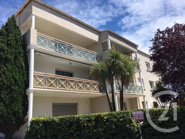 Appartement à MAUGUIO