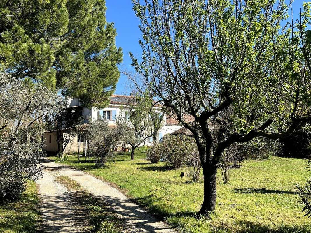 Photo 2 - Maison à EYGALIERES