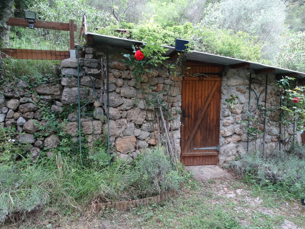 Maison à UTELLE