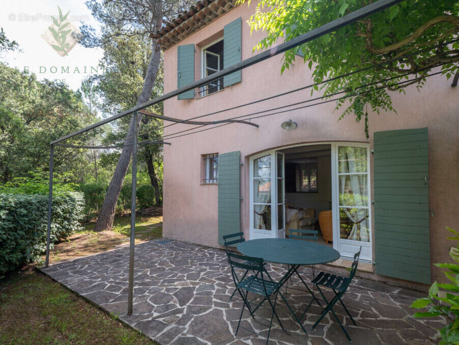 Maison à LA MOTTE