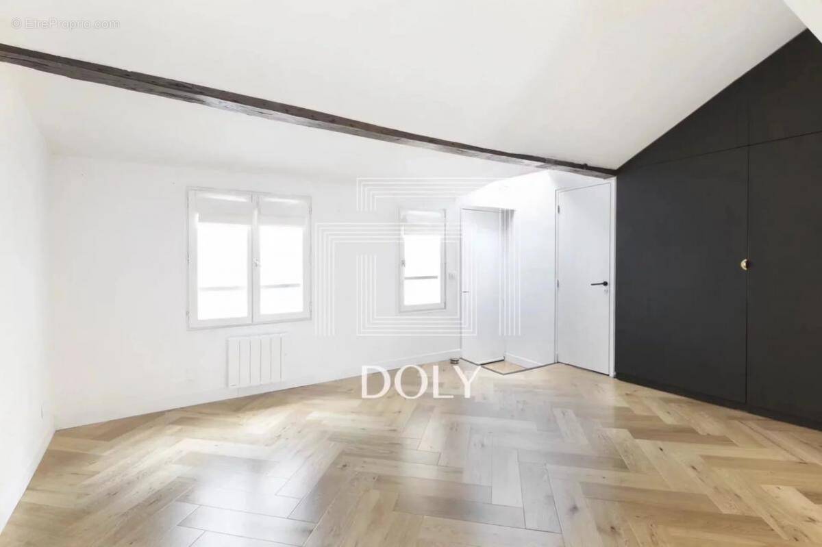 Appartement à PARIS-2E