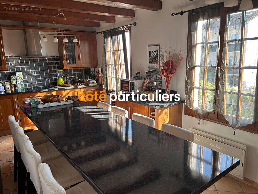 Appartement à VILLENEUVE-LE-ROI