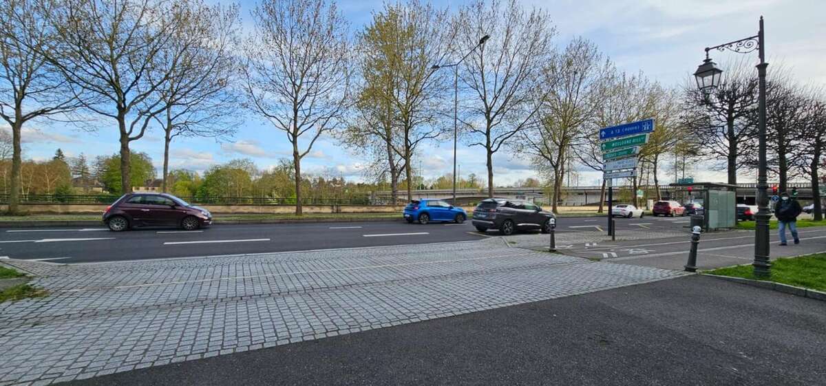 Parking à SURESNES