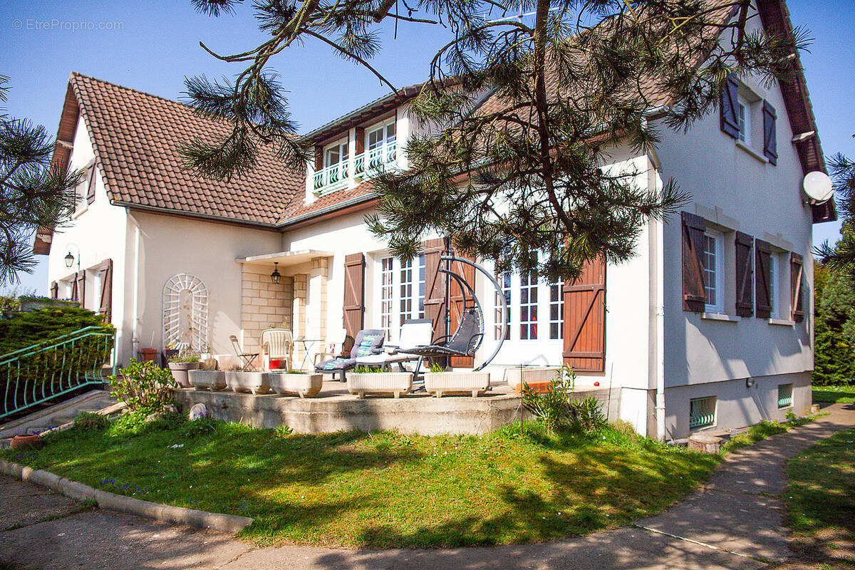 Maison à BREVAL