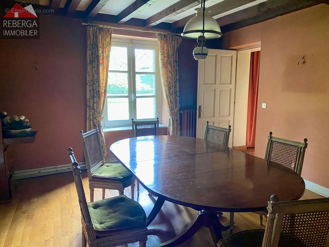 Maison à AUSSILLON