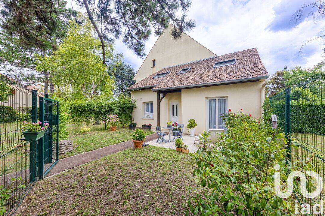 Photo 1 - Maison à TAVERNY