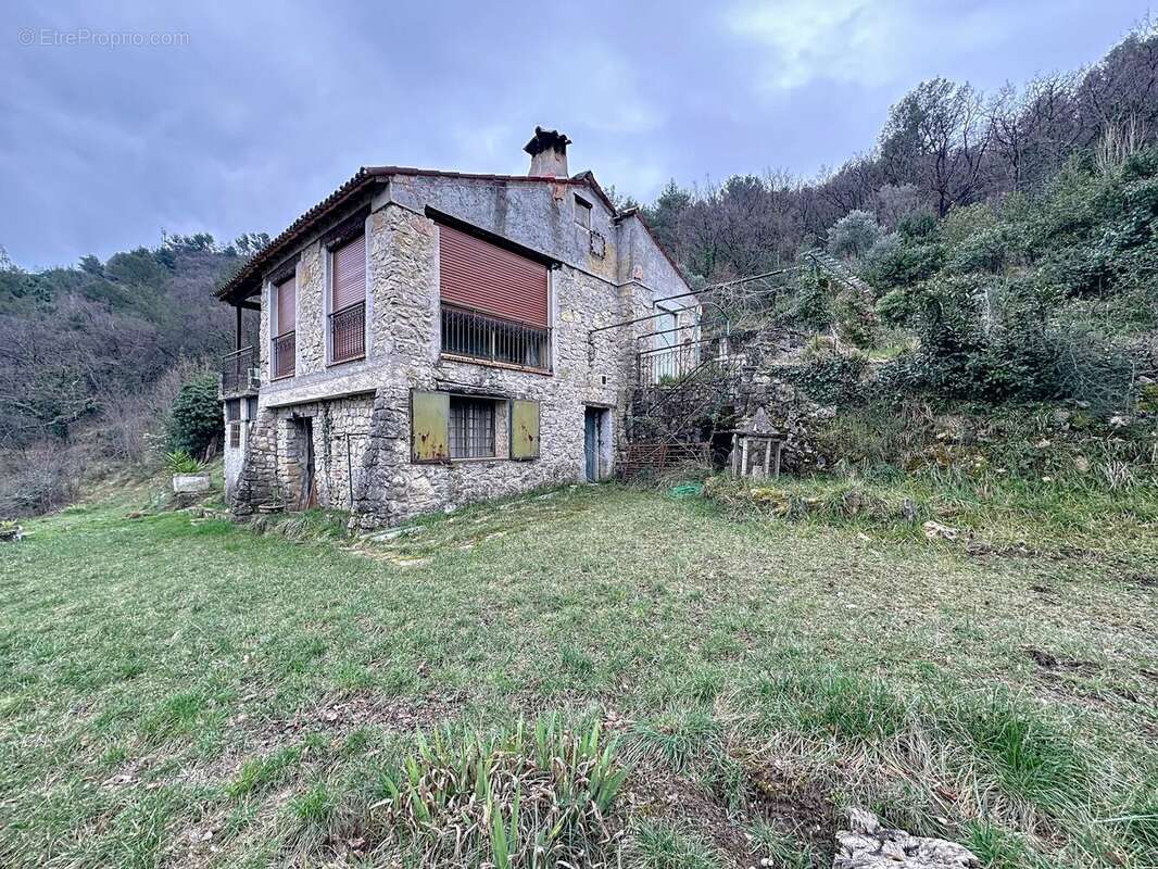 Maison à LE ROURET