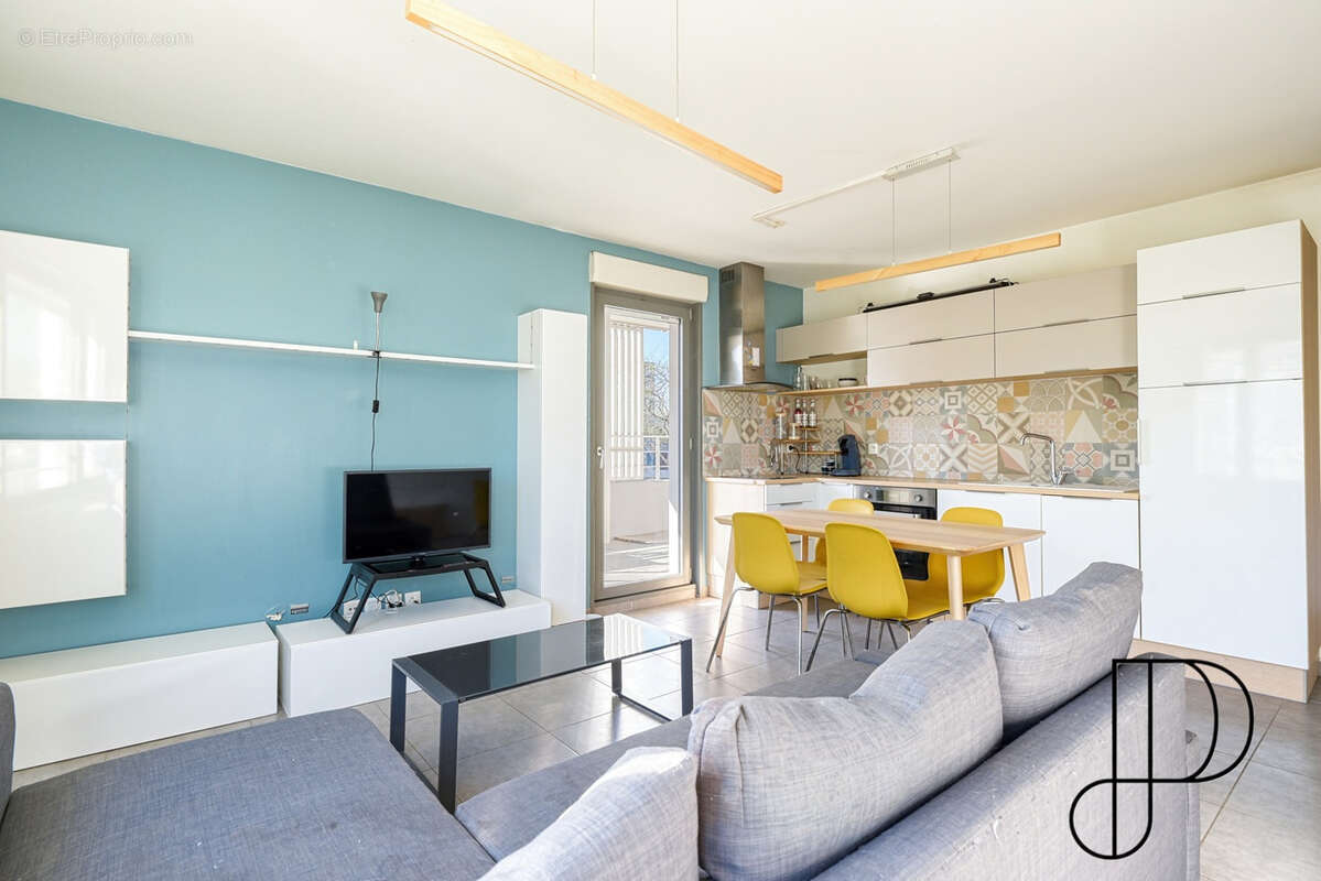 Appartement à LYON-8E