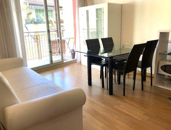 Appartement à BEAUSOLEIL