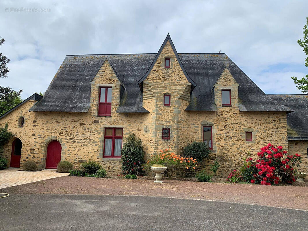 Maison à CHATEAU-GONTIER