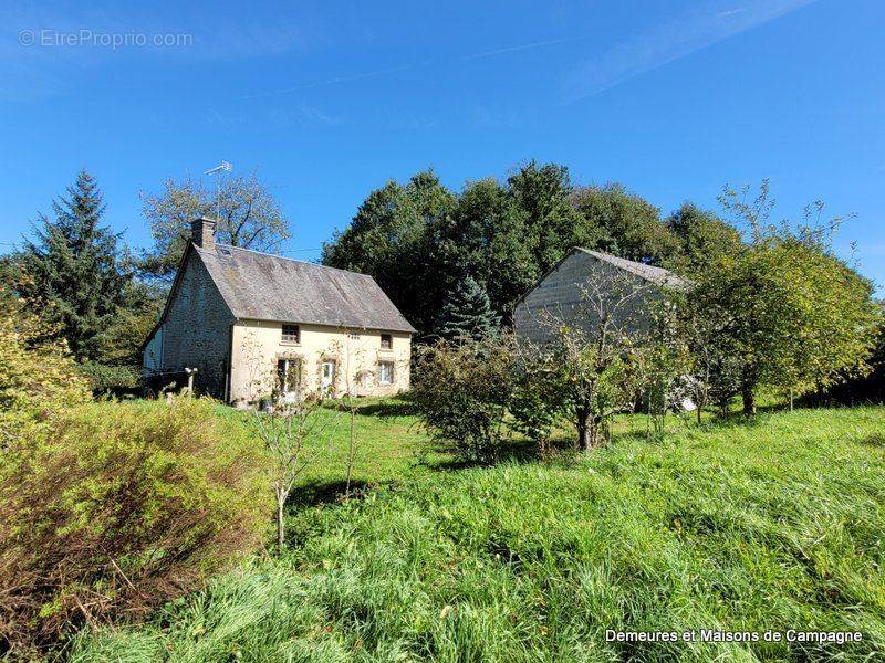 Maison à MORTAIN