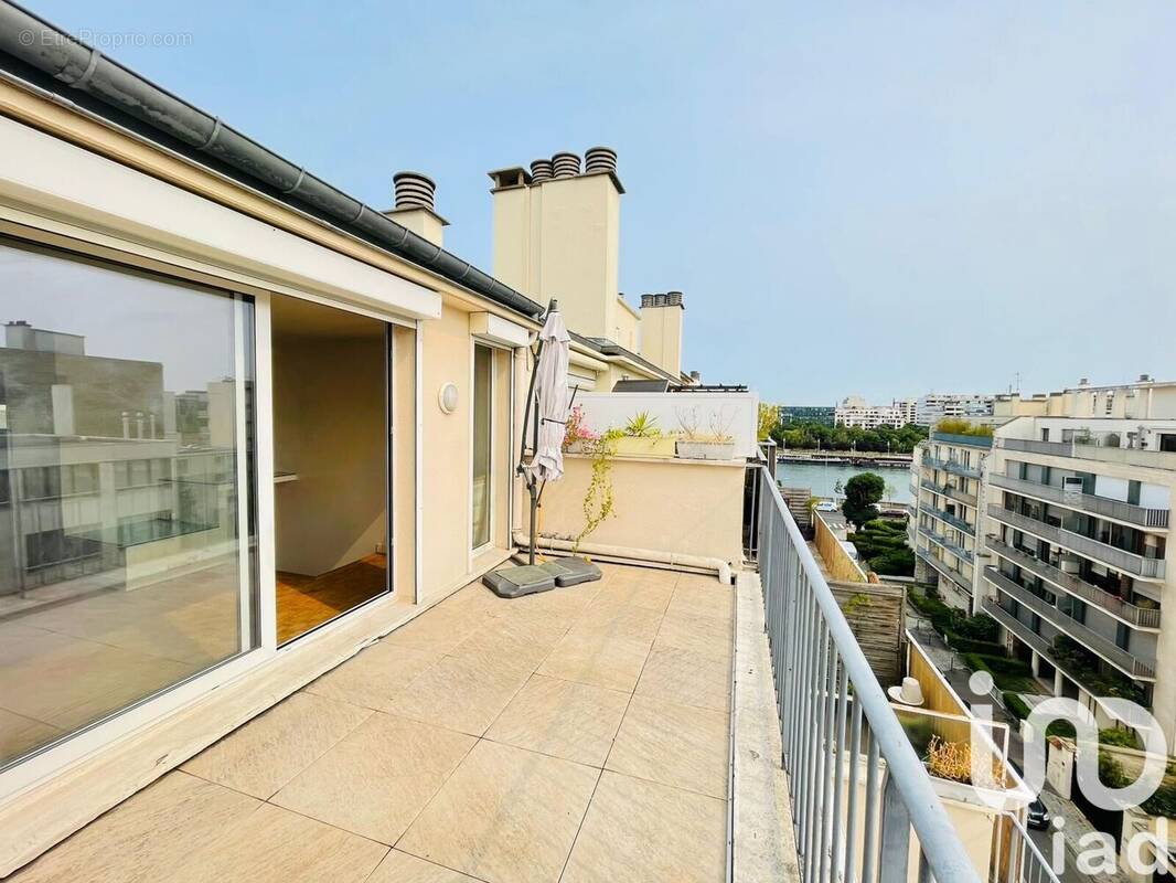 Photo 1 - Appartement à COURBEVOIE