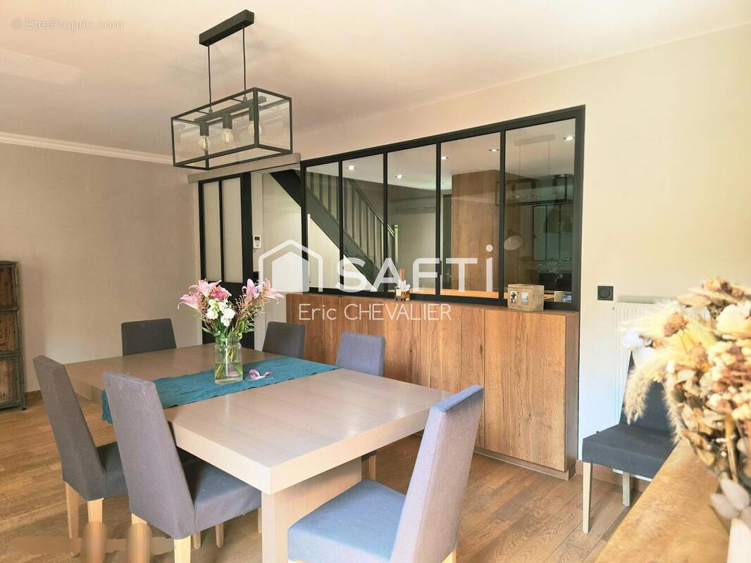 Photo 1 - Maison à CROIX