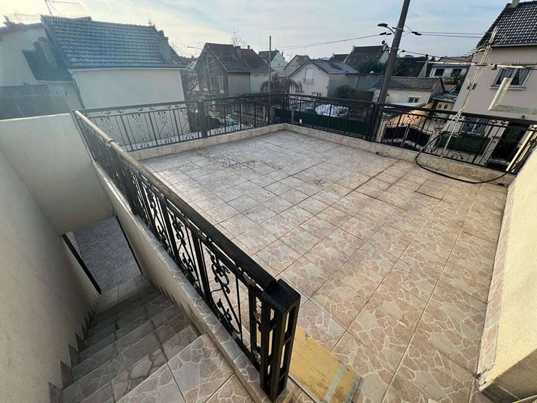 Maison à DRANCY