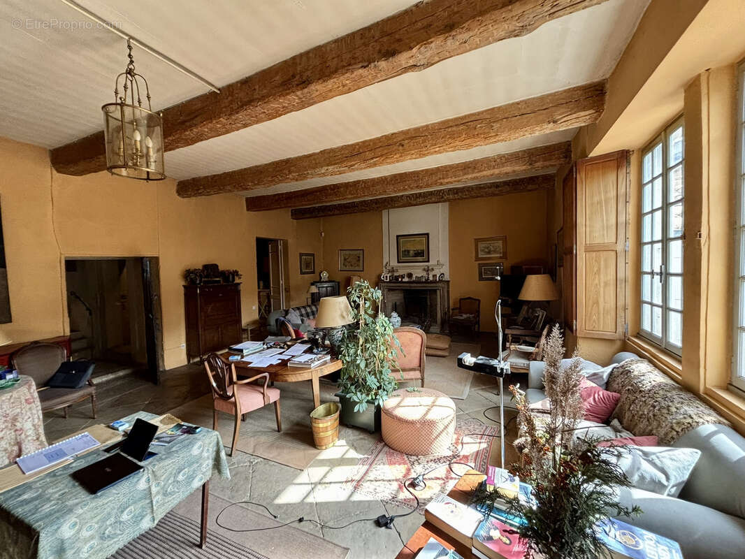 Maison à GRIGNAN