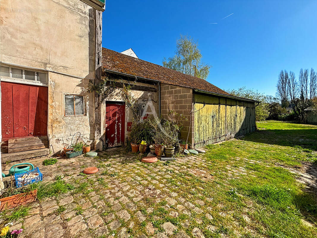 Maison à ETAMPES