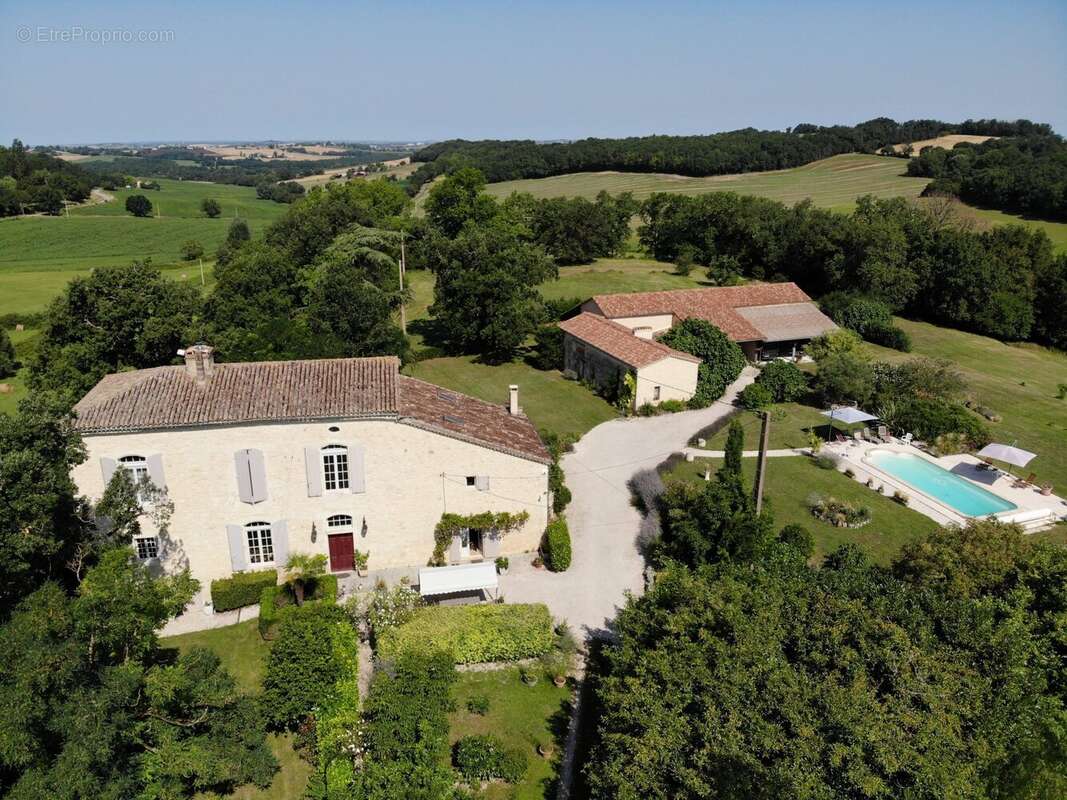 Maison à LA ROMIEU
