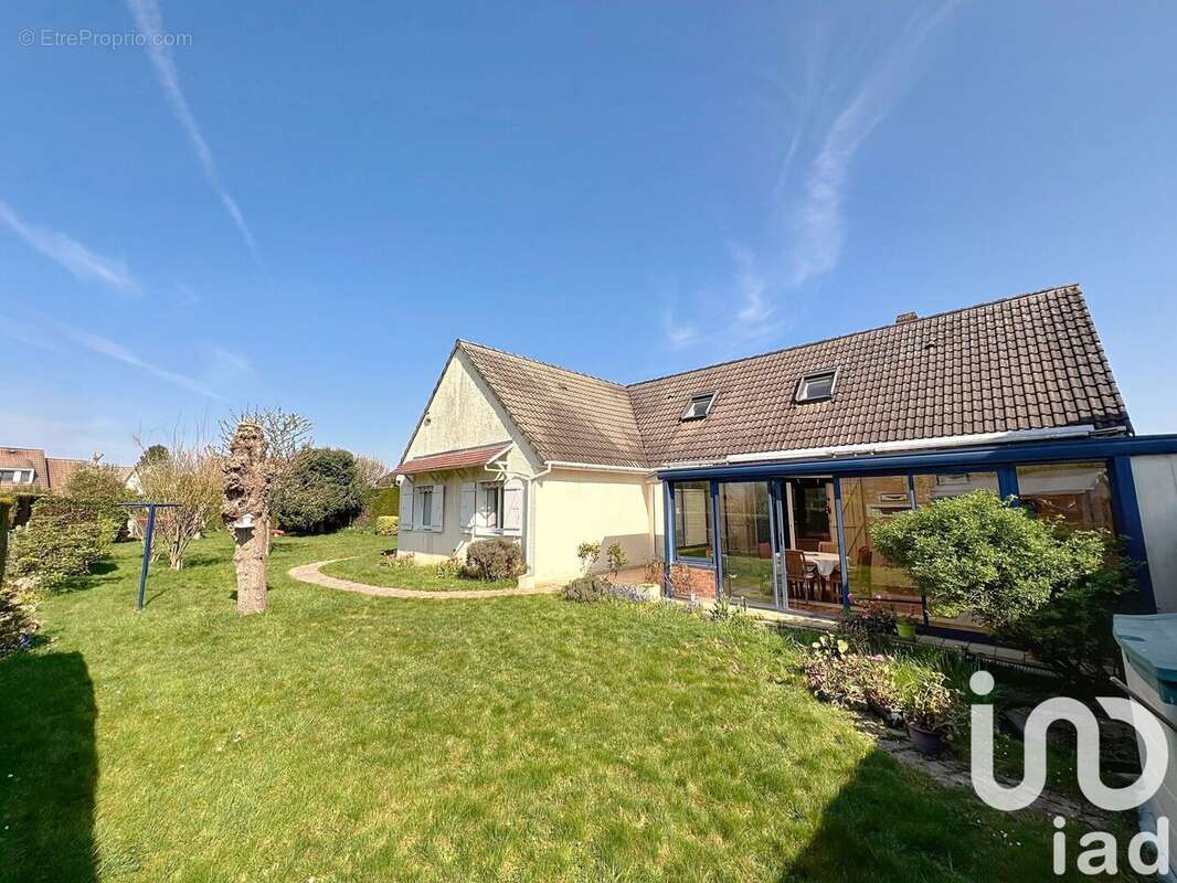 Photo 2 - Maison à LE MESNIL-ESNARD
