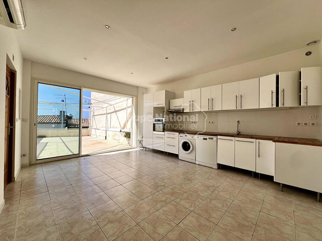 Appartement à SAUSSET-LES-PINS