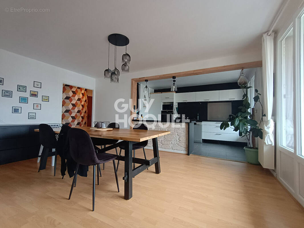 Appartement à BOURGOIN-JALLIEU