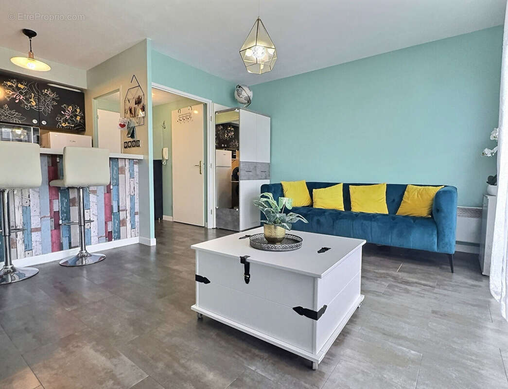 Appartement à COMBS-LA-VILLE