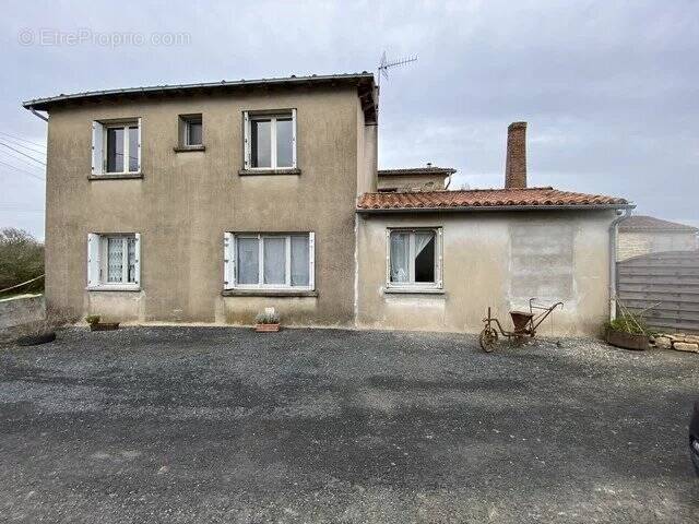 Maison à FOUSSAIS-PAYRE
