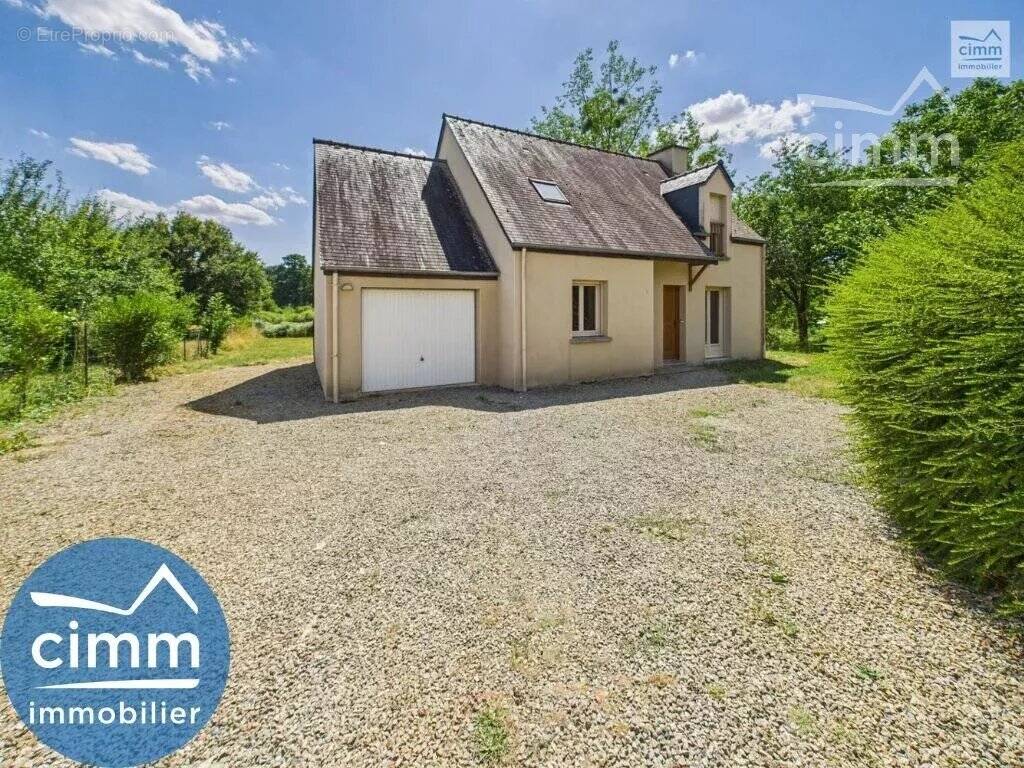 Maison à MAURE-DE-BRETAGNE