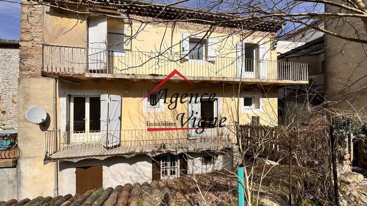 Maison à MOLIERES-SUR-CEZE