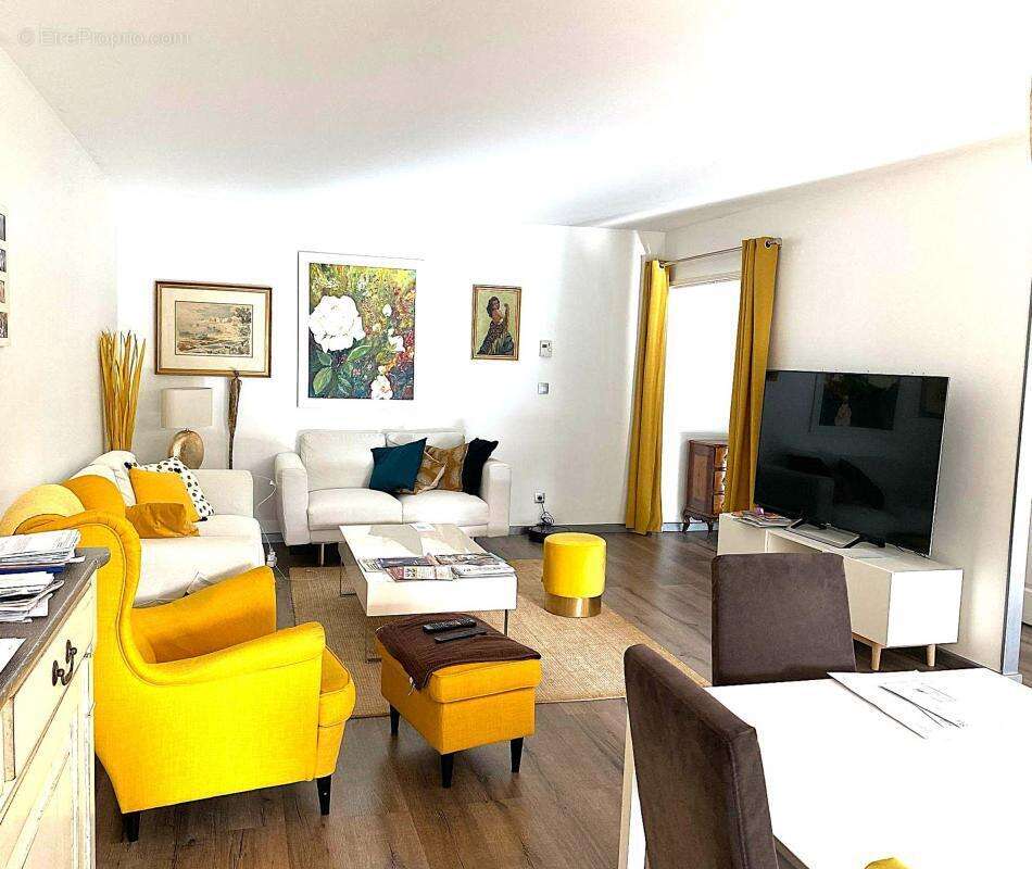 Appartement à TASSIN-LA-DEMI-LUNE
