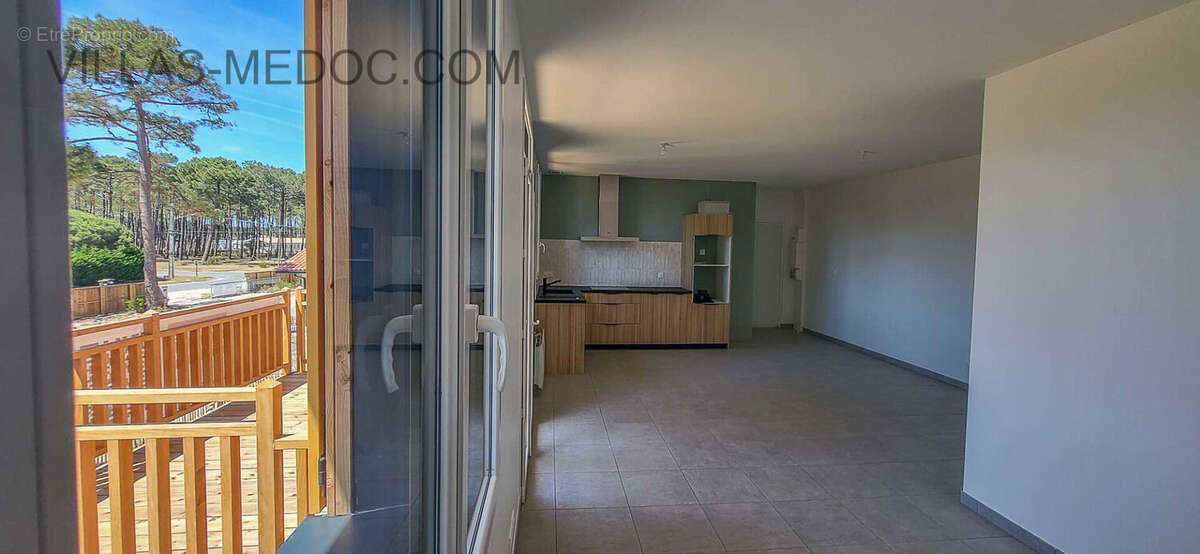 Appartement à VENDAYS-MONTALIVET