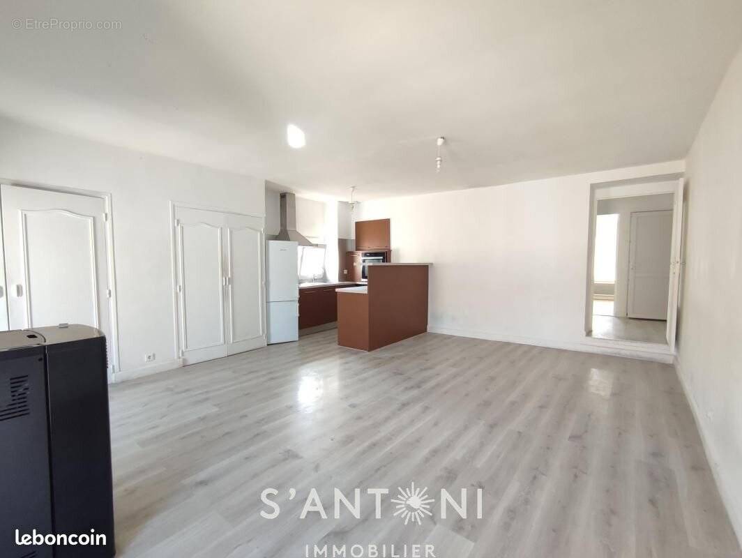 Appartement à PEZENAS