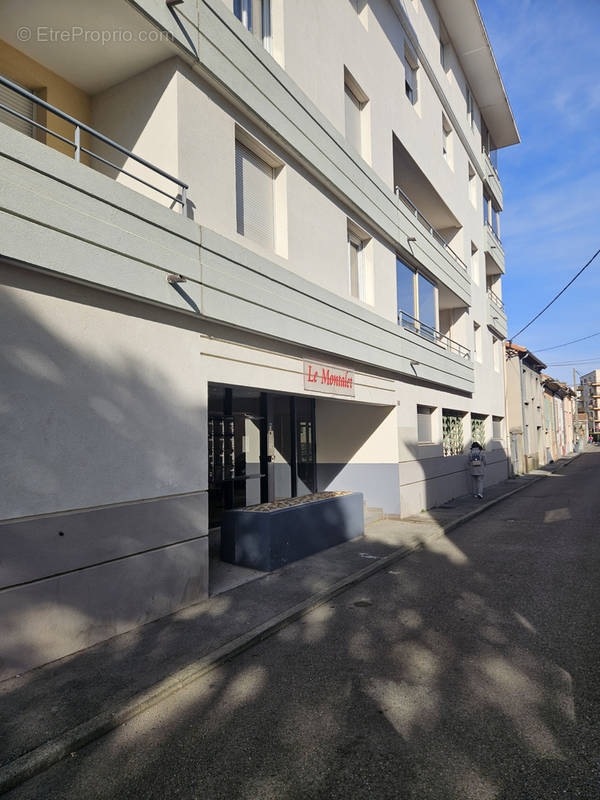 Commerce à ALES