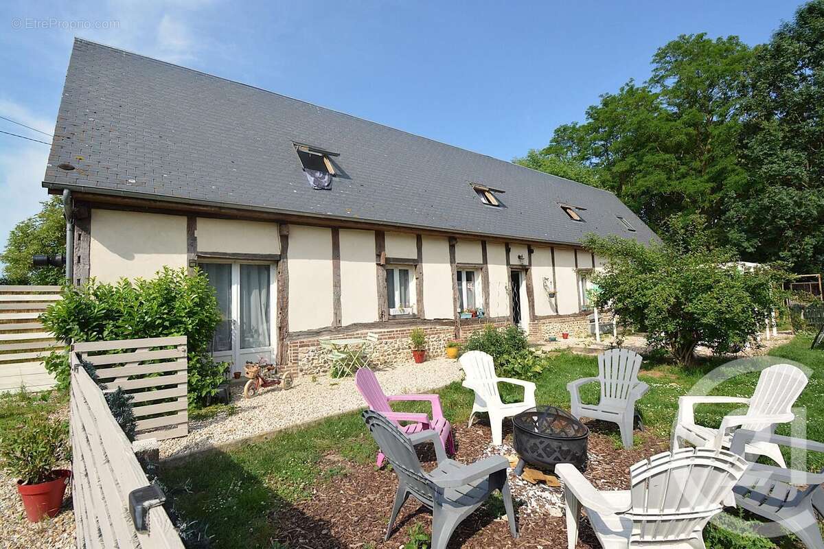 Maison à ETREPAGNY