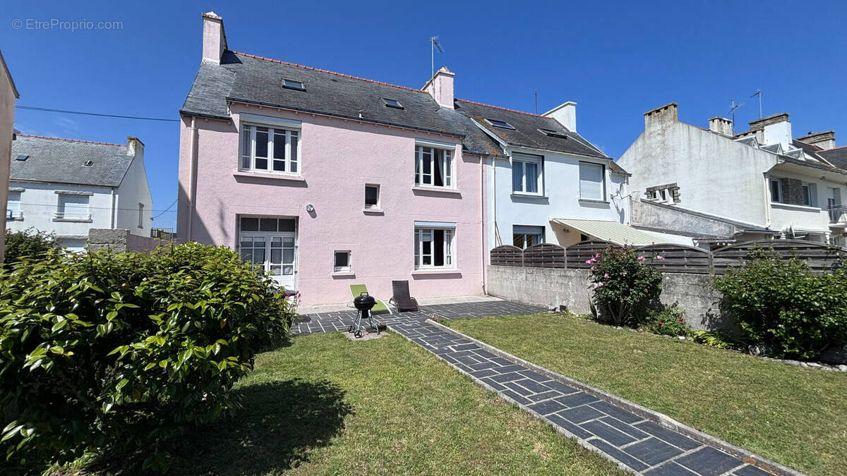 Maison à GUILVINEC