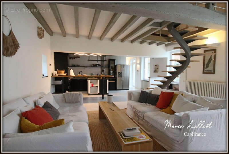Maison à COURCY-AUX-LOGES