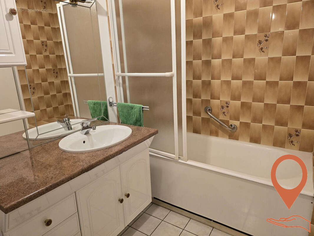 Appartement à PARIS-18E