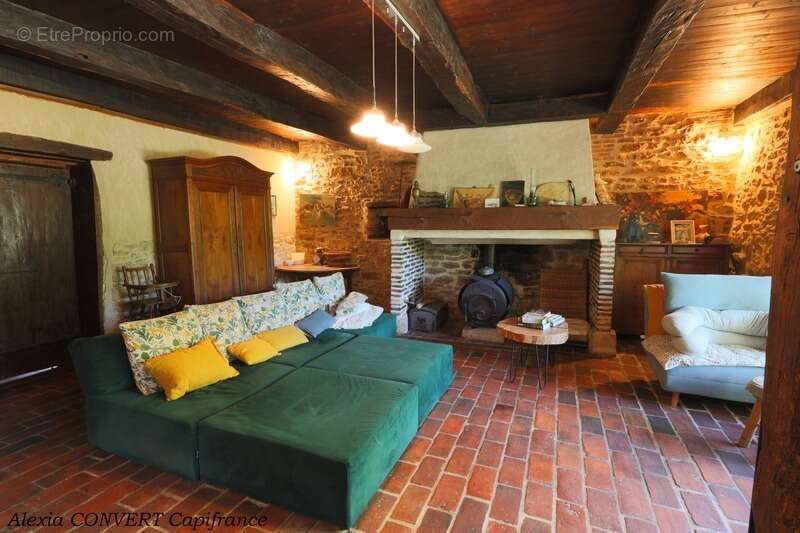 Maison à CUISEAUX