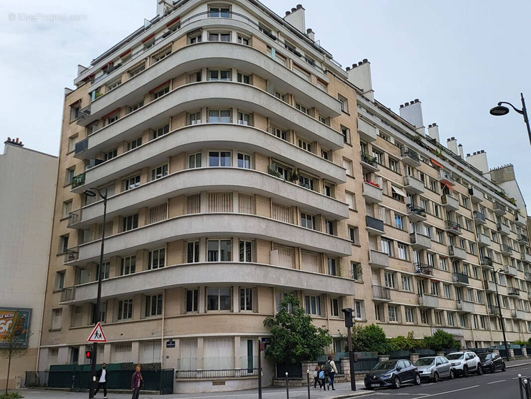 Appartement à PARIS-15E