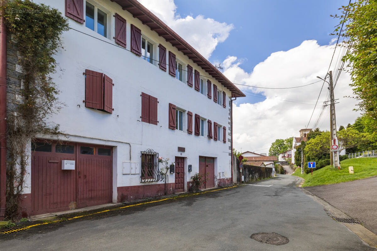 Appartement à URRUGNE