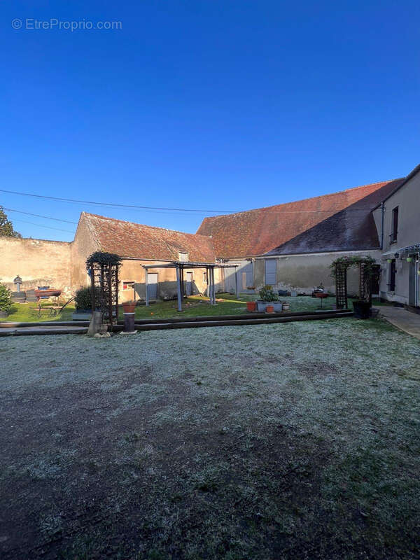 Maison à BOUAFLE